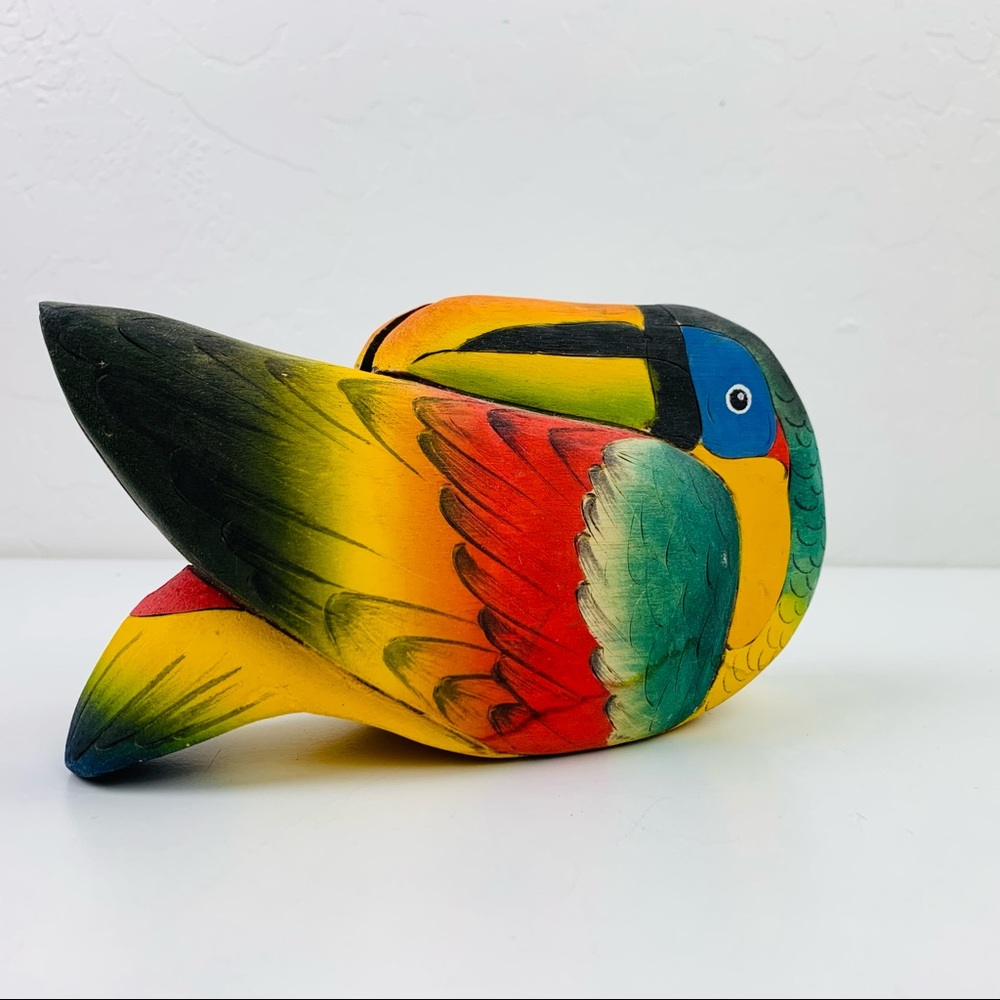 VTG WOODEN CARVED TOUCAN NAPKIN HOLDER